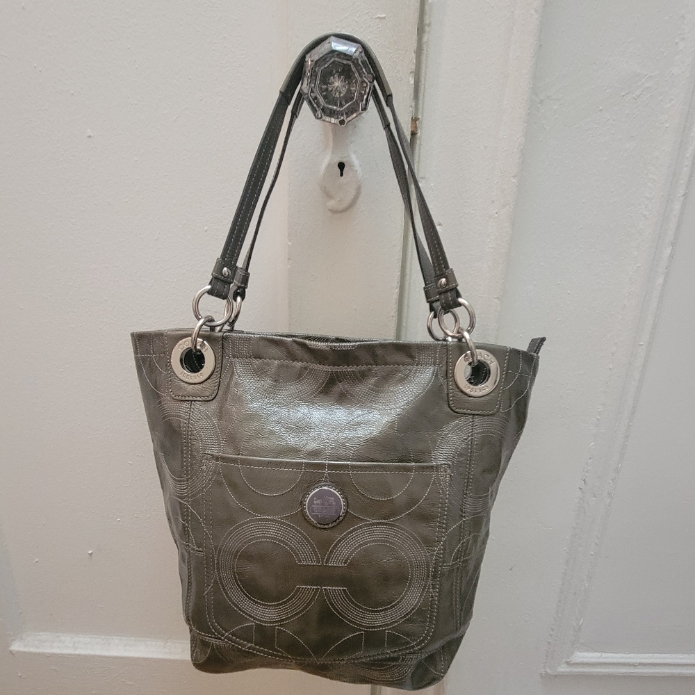 Vintage Y2K Coach Alex Patent Leather Op Art Shoulder Handbag Tote (Style 14265)